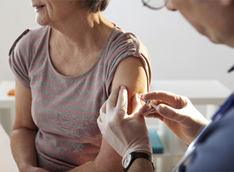 Españalejos de las recomendaciones de vacunación mayores de 65 años