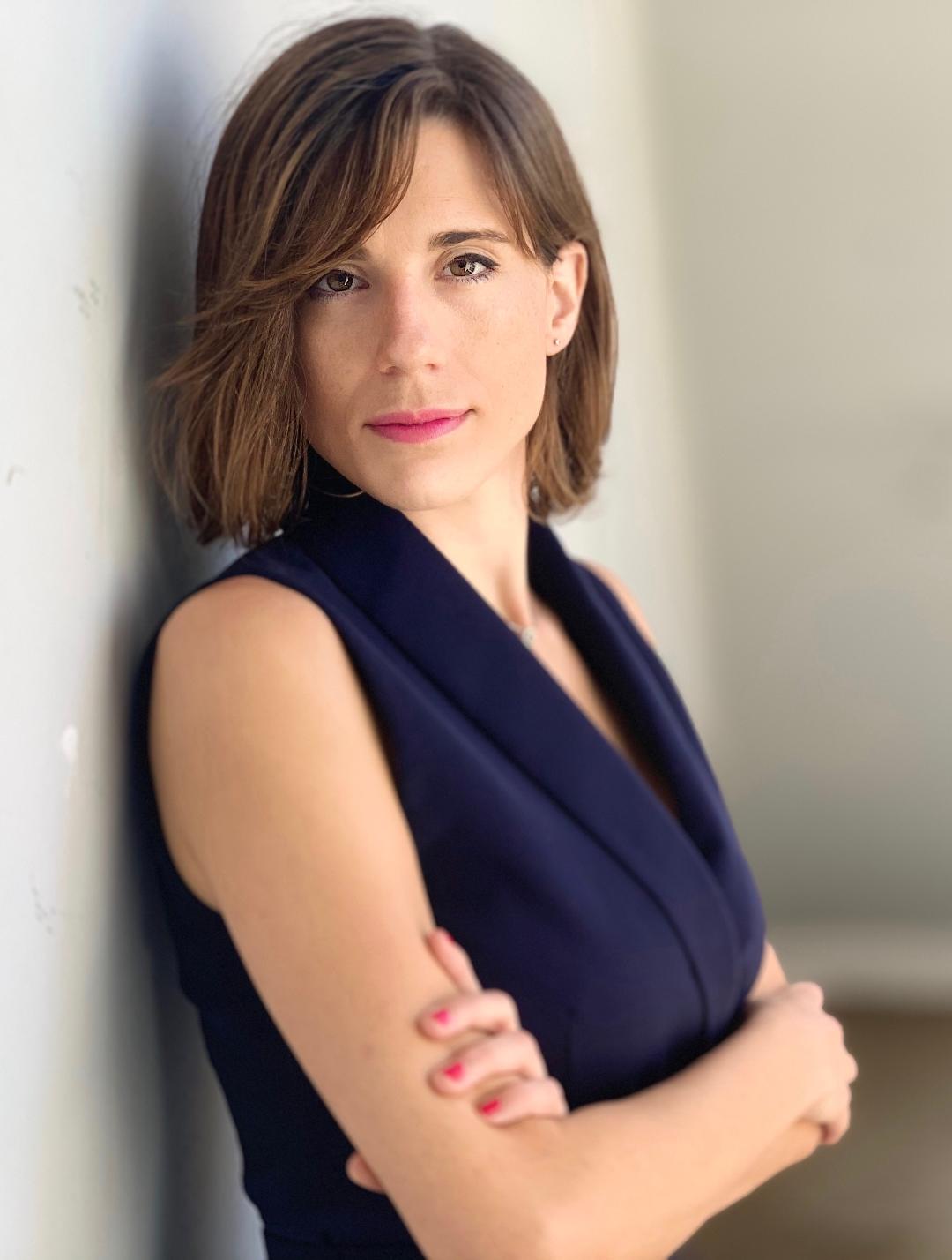 VÂNIA DE LA FUENTE-NÚÑEZ: “EL EDADISMO SE DEBE VER COMO UN PROBLEMA DE