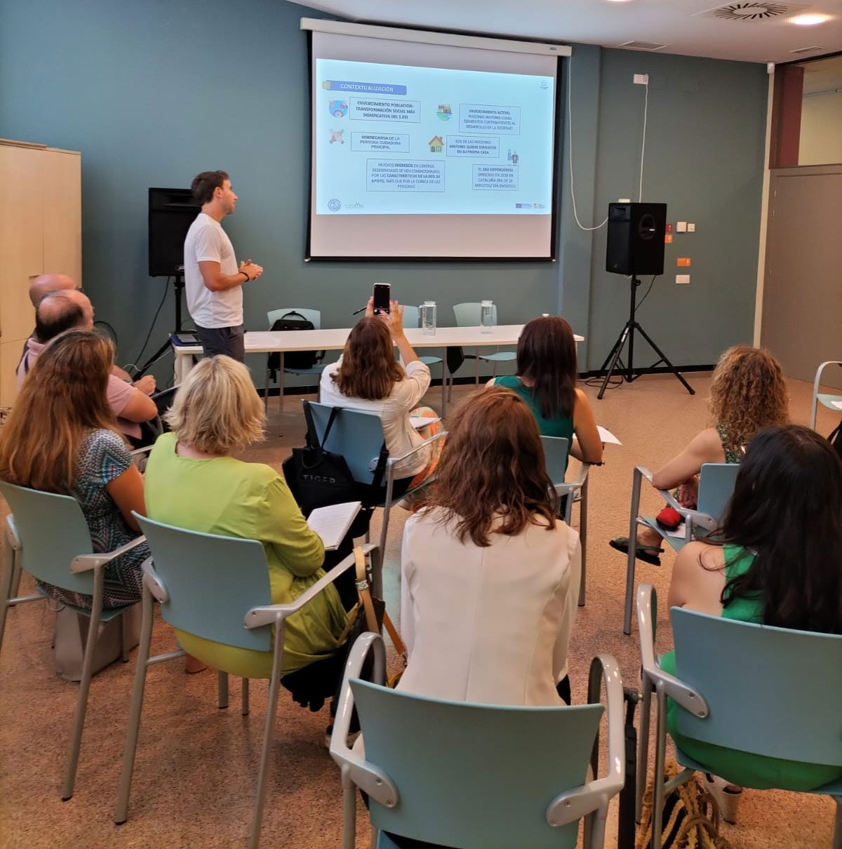 <p>EL MINISTERIO DE DERECHOS SOCIALES VISITA VIVIR MEJOR EN CASA EN CATALUÑA</p>