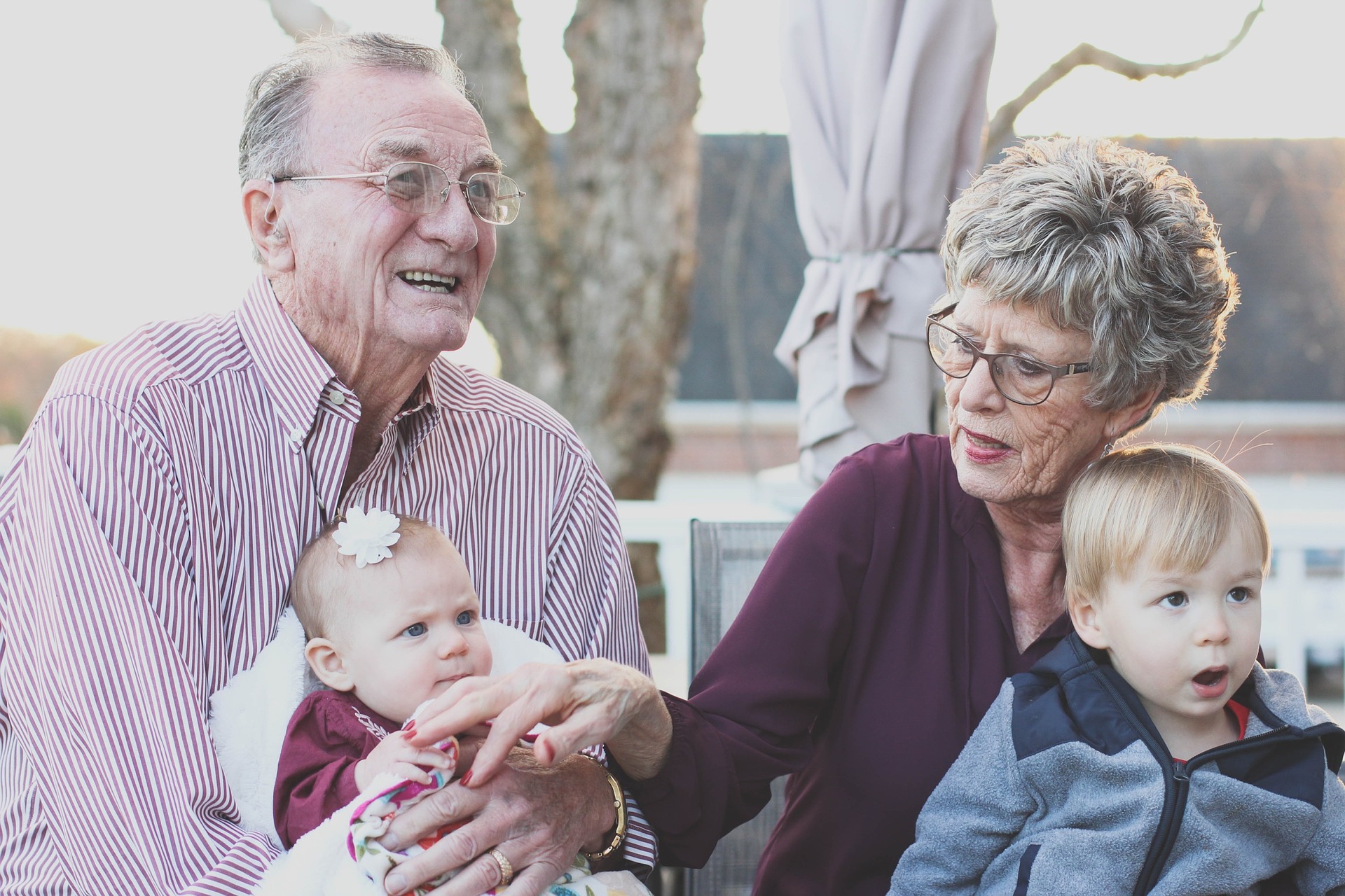 <p><strong>Ejercer el rol de abuelo disminuye el sentimiento de soledad</strong></p>